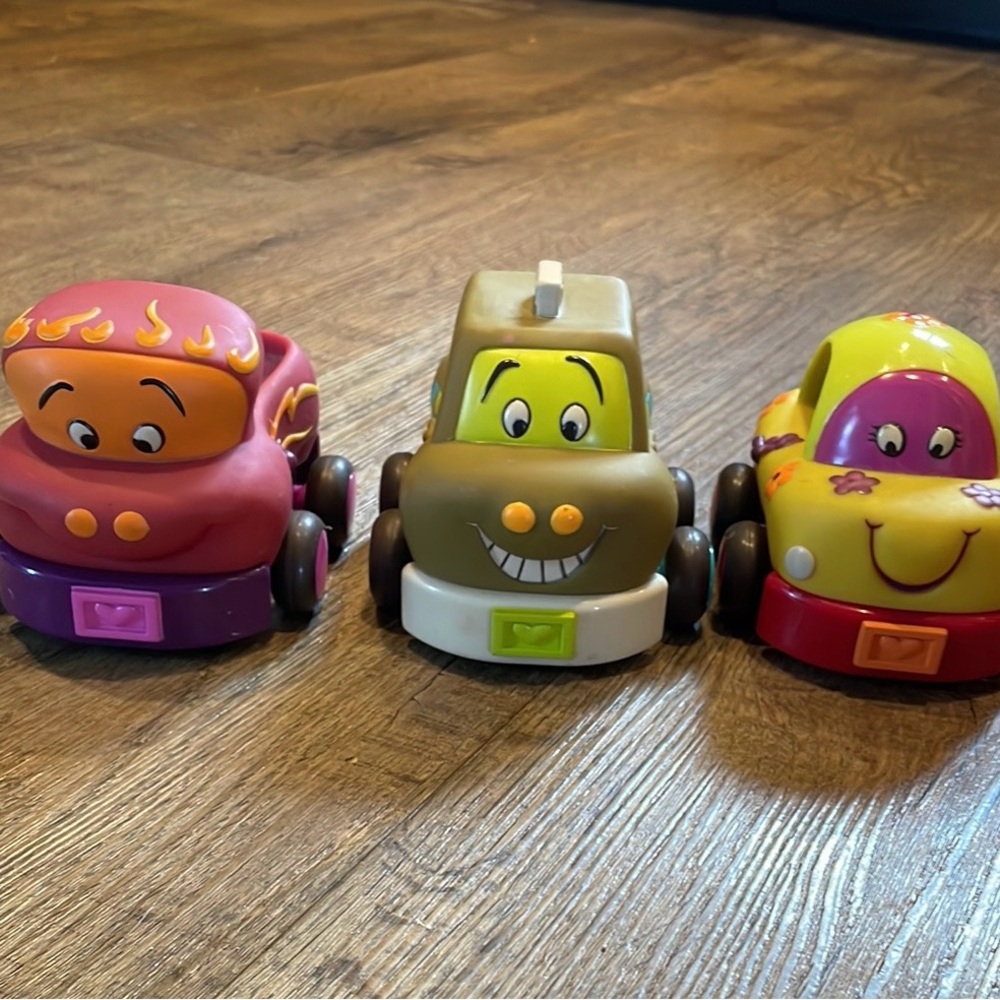 MyBtoys Mason Battat Pull Back Cars (3)‎